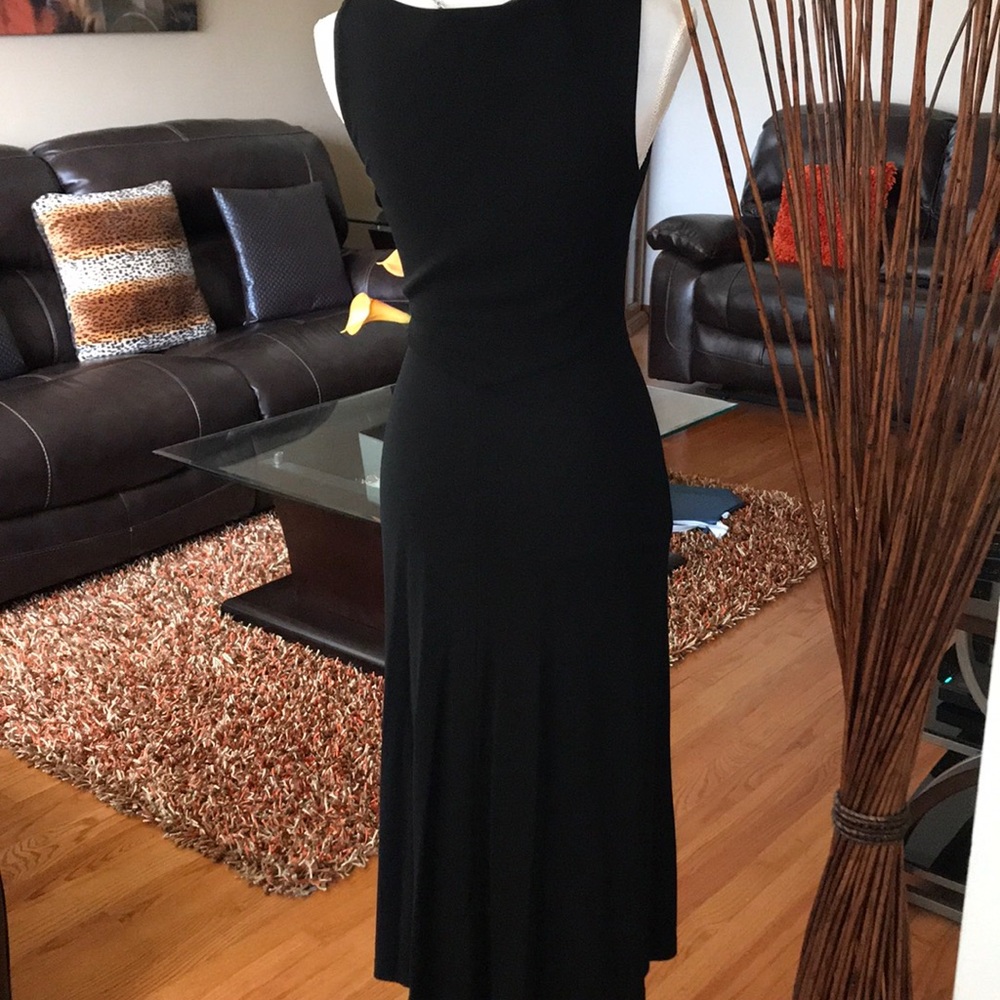 Dress - Picture 5 of 5